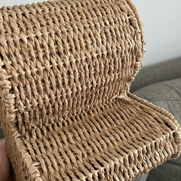 Gingerbread Wicker Baskets - Picture 14 of 16